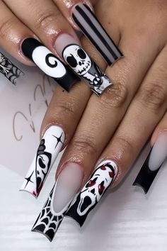 Halloween Nail Ideas 2023, Haunted Nails, Halloween Character Nails, Character Nail Designs, Creepy Nail Art, Spooky Nail Ideas, Halloween Nail Design, Hallowen Party