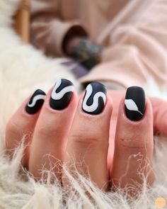 Diy Nail Designs Step By Step, Nailart Ideas, Man Hands, Animal Nail Art, Mens Nails, Lilac Nails, Manicure Nail Designs