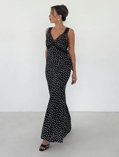 Inspired by our favorite vintage Valentino dress, this lace-adorned polka dot midi is giving everyone heart eyes this season. Polka Dot Midi-length Evening Dress, Fall Polka Dot V-neck Midi Dress, Casual Polka Dot V-neck Midi Dress, Luxury Fitted Midi Dress With Polka-dot Pattern, Bohemian V-neck Polka Dot Dress, Vintage Valentino, Tulle Midi Dress, Ice Dresses, Asymmetrical Midi Dress