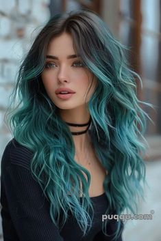 Teal Hair Color Ideas: Making Waves in Hair Fashion - Puqqu Phtalo Green Hair, Multi Color Hair Ideas, Teal Hair Color, Neon Green Hair, Emerald Green Hair, Mint Green Hair, Κούρεμα Bob, Teal Hair, Fishtail Braid