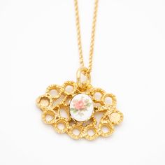 Delicate Pink Rose Necklace with Gold Filled Chain Chunky Gold Jewelry, Victorian Style Jewelry, Rose Pendant Necklace, Custom Chain, Vintage Gold Earrings, Vintage Pendant Necklace, Vintage Style Earrings, Sun Designs, Retro Earring