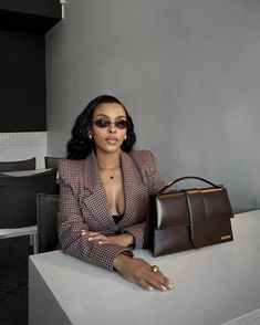 Office Ready @kefilwe_mabote 🤎🖤 Office Wear Women Work Outfits, Instagram Office, Rich Outfits, Boss Vibes, Office Wear Women, Business Outfits Women, Elegant Dresses Classy, Corporate Outfits, Asoebi Styles