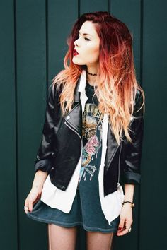 Fire Ombre Hair, Hair Color Red Ombre, Hair Color Red, Red Ombre, Ombre Hair Color, Trendy Hair, Ideas Outfit, Trending Hairstyles