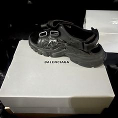 All Black Authentic Balenciaga Sandals Size 2 Balenciaga Sandals, Balenciaga Black, Balenciaga Shoes, Flip Flop Sandals, All Black, Kids Shoes, Balenciaga, Shoes Sandals, Kids Shop