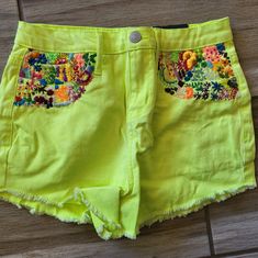 Hand Embroderied Neon Yellow Green High Waist Shorts Never Worn New With Tags Super Colorful Yellow Bottoms With Floral Embroidery For Summer, Yellow Floral Embroidered Bottoms For Summer, Yellow Floral Embroidery Bottoms For Summer, Yellow Floral Embroidery Bottoms For Spring, Spring Yellow Bottoms With Floral Embroidery, Embroidered Fitted Shorts For Spring, Fitted Embroidered Shorts For Spring, Cotton Bottoms With Multicolor Embroidery For Spring, Fitted Beach Bottoms With Floral Embroidery