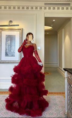 Classy Prom Dress, Arabic Gowns, Dubai Evening, Dress Engagement, Gorgeous Prom Dresses, Prom Dress Evening