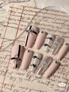 Nail Art Noel, Money Nails, Ballet Nails, Fake Nails Designs, Art Deco Nails, Asian Nails, Blush Nails, Pretty Gel Nails, Nail Style