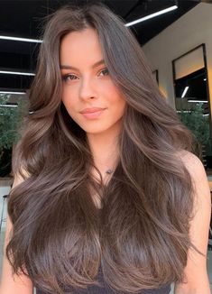 Thick Butterfly Haircut, Long Haired Layers, Blow Outfit Hair Straight, Hair Cuts For Long Hair Butterfly, Butterfly Haircut Long Hair Curly, Fluffy Butterfly Haircut, Blow Dry Haircut, Butterfluffy Hair Cut, Butterfly Haircut Long Layers