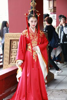 Archive for Chinese History, Culture, & Creativity Chinese Gown, Party Dress Inspiration, Ancient Dress, Chinese Traditional Costume, Chinese Traditional Dress, Traditional Chinese Dress, Concept Clothing