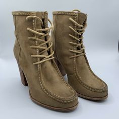 Frye Suede Brown Parker Moc Oiled Suede Boots Us Women's Size 7.5 Excellent Used Condition Slightly Dirty Us Women's Size 7.5 Heel Measures 3" Frye Shoes, Suede Boots, Bootie Boots, Ankle Boots, Size 7, Womens Sizes, Women Shoes, Boots, Heels