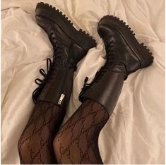 Black Platform Boots Fall, Black Winter Boots Soft Grunge, Black Plateau Winter Boots Laced Clft, Black Winter Boots Grudge, Lugged Black Boots, Chunky Boots Baddy, Trendy Boots For Women Grunge, Black Platform Boots Fit, Chunky Boots Club