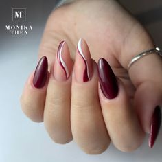 Nail Oval Ideas, Maroon Nails For Prom, Wine Almond Nails Designs, Wine Prom Nails, Maroon Almond Nails Design, Nails Bordeaux Art, Nailart Designs Simple, Maroon Nail Ideas Burgundy, Maroon Acrylics