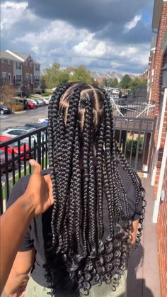 Cou Leray Braids Long, Big Nutless Braids, Jumbo Knotless Braids Medium Length, Large Box Braids Medium Length, Jumbo Knotless Box Braids Medium Length, Big Block Braids, Bug Box Braids, Large Short Knotless Box Braids, Jumbo Knotless Braids With Curly Ends