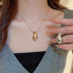 Material: ccb Color: Gold, Silver Fashion Element: Asymmetry Style: Cold Wind Light Weight Jewelry, Large Necklace, Trendy Necklaces, Teardrop Necklace, Simple Jewelry, Drop Necklace, Trendy Jewelry, Necklace Earrings, Metal Chain