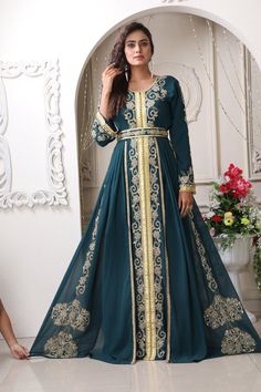 Green kaftan dress for women dubai moroccan caftan arabic abaya maxi hand beaded farasha wedding gown jalabiya dress Kaftan dress for women - Kaftan dress summer - Coverup kaftan - Moroccan kaftans - Party wear Kaftan - Wedding Caftan dress - Dubai Abaya - Kaftan robe - kaftan beach - kaftan silk - kaftan eid - african kaftan - islamic kaftans Size: Women : XS to 6X Custom Size: Send your Measurement  (please check the size chart attached at the end gallery image of this product. Please Select Y Jalabiya Dress, Wedding Kaftan, Designer Kaftan, Green And Gold Wedding, Moroccan Kaftan Dress, Stone Embroidery, Kaftan Gown, Kaftan For Women, Cotton Caftan