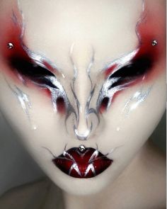 Creature Makeup, Runway Photography, Futuristic Makeup, Artsy Makeup, Monster Makeup, Makeup Drawing