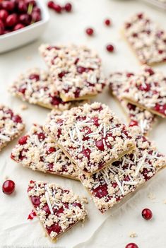 Ingredients: 2 cups dark chocolate (or milk chocolate), chopped or chips 1 cup white chocolate, chopped or chips 1/2 cup dried cranberries 1/4 cup pistachios, chopped (or substitute with other nuts like almonds or pecans) 1/4 tsp sea salt (optional, for a sweet and salty flavor) Crushed peppermint candies (optional, for extra festive flair)