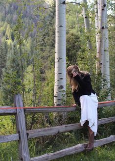 Aspen Fall, Colorado Fashion, Camping Clothing, Sweater Ootd, Soft Feminine Outfits, Mountains Colorado, Looks Country, Nashville Outfits, Cowgirl Aesthetic