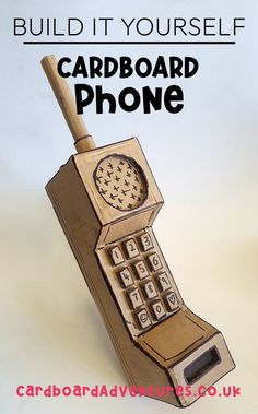 Cardboard Phone Toy made by Theatre designer Sam Wilde. Look for more patterns and templates for fun toys and DIY craft activities on CardboardAdventures.co.uk Cardboard Props Cosplay, 3d Cardboard Art Projects, How To Make A Cardboard Phone, Cardboard Phone Diy, Cardboard Props Diy, Carbord Craft Decor, Cardboard Inventions, Simple Cardboard Crafts