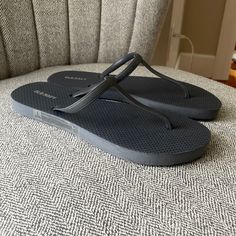 Grey Size 8! Never Worn. Cushioned T-strap Flip Flops For Vacation, Beach T-strap Flip Flops With Cushioned Footbed, Cushioned T-strap Flip Flops For Beach, Beach Flip Flops With Cushioned Footbed And T-strap, Comfortable T-strap Flip Flops For Beach, Navy Shoes, T Strap Sandals, Navy Gray, T Strap