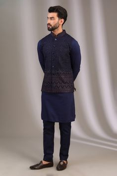 Blue bundi with thread embroidered geometric and jaal patterns. - Aza Fashions Mens Kurta, Cocktail Reception, Nehru Jackets, Kurta With Pants, Mandarin Collar, Aza Fashion, Types Of Sleeves, Thread, For Men