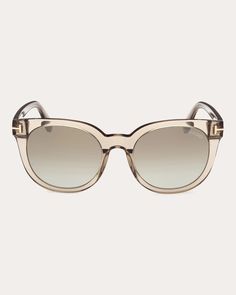 Tom Ford Transparent Brown Moira Round Sunglasses | OLIVELA Luxury Sunglasses With Tinted Round Frame, Luxury Sunglasses With Tinted Lenses And Round Frame, Luxury Round Frame Sunglasses With Tinted Lenses, Hinged Frame, Feature Light, Signature Design, Tom Ford, Hinges, Uv Protection