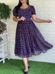 Dress Models For Stitching Tops, Georgette Frocks For Kids, Georgette Frocks, Middy Dress, Simple Frock, Frocks And Gowns, Party Wear Gowns, Frock Designs