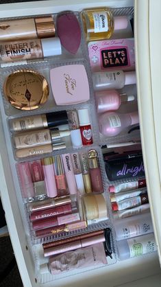 2024 Aesthetic, Makeup Drawer Organization, Makeup Drawer, Pink Makeup, Aesthetic Beauty