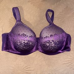 Plum Colored Bra With Molded, Lace Cup. Padded Strap In Front And Over Shoulder, Adjustable In Back. Three Rows Of Hooks In Back.Never Worn. Balconet Bra, Victoria Secret Outfits, Paris Pictures, Soma Intimates, Beautiful Bra, Cute Lingerie, Purple Colour, Arab Women, Lingerie Outfits