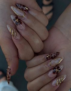 Autumnal Floral Nails, Autumn Style Nails, Cielito Lindo Nails, Almond Blooming Gel Nails, Chrome Nails On Black Women, Almond Nails Airbrush, 3d Autumn Nails, 3d Gel Nail Designs, Long Autumn Nails