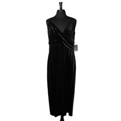 Product Specifications/Dimensions (While Laying Flat): * Size: 16 * Chest (Armpit To Armpit): 19.5 In. * Waist: 18.5 In. * Length: 45.5 In. * Polyester/Spandex Blend * Black Solid Color * Sleeveless * Maxi Length * V-Neckline * Strappy Detail * Velvet Fabric * Side Slit Black Solid Color, Eloquii Dress, Black Solid, Velvet Fabric, Black Velvet, Polyester Spandex, Dress Black, Size 16, Women's Dress