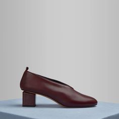 GRAY MATTERS | Mildred Classic Plum | Women's Designer Shoes Shoe Image, Gray Matters, Classic Pumps, Heel Caps, Footwear Design Women, Fall Looks, Nappa Leather, Signature Style, Character Shoes