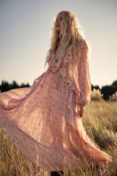 Fleur – SPELL - USA Romantic Boho Outfit, Paris Paloma, Diy Events, Closet Wishlist, Boho Chique, Boho Trends, Romantic Boho, Bohemian Vibes, Brand Shoot