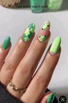 извините что меня долго не было💔 Tacky Nails, Holloween Nails, Green Nail Art, Fake Nails Designs, May Nails, Cute Simple Nails, Green Nail Designs, Nails Green, Simple Gel Nails