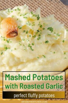 Nothing says comfort food more than mashed potatoes. I love this recipe for Roasted Garlic Mashed Potatoes! Roasted garlic blended into fluffy mashed pototoes. A great side dish for beef, chicken or pork.