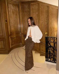 Brown Sequin Dresses, Brown Outfit, Closet Fashion, Street Outfit, Bella Hadid, Beauty Inspiration, Daily Outfits, Passion For Fashion, Classy Outfits