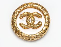 Chanel Paris Fall 1993 Lava Collection CC Clear Glass Round Brooch Luxury Round Brooches For Collectors, Luxury Round Collectible Brooches, Cc Brooch, Genuine Love, Chanel Paris, Made In France, Antique Jewelry, Clear Glass, Heart Ring