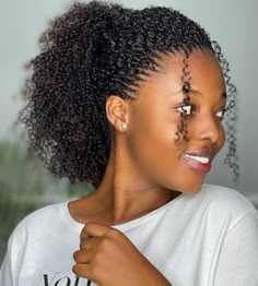 Long Ponytail Hairstyles, Micro Braids Hairstyles, High Ponytail Hairstyles, Curly Crochet Hair Styles, Ponytail Hairstyles Easy, Twist Ponytail, African Hair Braiding Styles, Simple Ponytails, Braided Cornrow Hairstyles