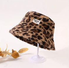 Winter hat, leopard print, super warm, with its lining Leopard Hat, Winter Hat, Winter Women, Caps Hats, Bucket Hat, Leopard Print, Accessories Hats, Faux Fur, Winter Hats