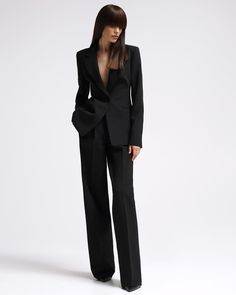 Wedding Pantsuits: 2023 Guide Expert Tips and Faqs ★ wedding pantsuits black Wedding Pantsuit, Dinner Party Outfits, Woman In Suit, Slim Fit Jackets, Blazer Set, Suit Fashion, Business Casual Outfits