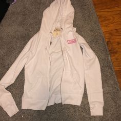 Women’s White Hollister Zip Up Sweatshirt! Size Extra Small! Never Worn! Fitted Cotton Casual Sweatshirt, White Fitted Sweatshirt For Spring, Fitted White Sweatshirt For Spring, Spring White Fitted Sweatshirt, Casual Fitted Letter Print Sweatshirt, White Fitted Sweatshirt For Loungewear, White Fitted Cotton Sweatshirt, Fitted White Sweatshirt For Loungewear, Trendy Fitted White Sweatshirt