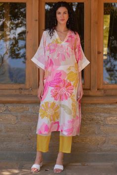 Peach Suit, Kurta Patterns, Women Dress Collection, Stylish Tops For Women, Luxe Clothing