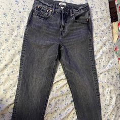 Black American Eagle Mid Rise Baggy Or Straight Leg Jeans Size 2 Never Worn Black American, Baggy Jeans, American Eagle Outfitters Jeans, Jeans Black, Straight Leg Jeans, Leg Jeans, Black Gray, American Eagle Outfitters, Mid Rise