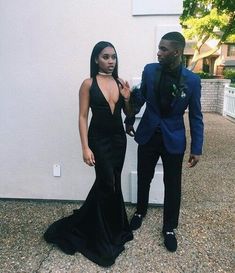 Ankara Couple Outfit, Black Satin Prom Dress, Sleeveless Prom Dress, Prom Dress Mermaid, Prom Couples, Couples Outfit, Prom Girl Dresses, Dress Mermaid, Prom Dresses Sleeveless