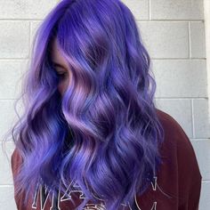 Purple Hair with Lavender Highlights Hair With Lavender Highlights, Periwinkle Highlights, Purple Natural Hair, Purple Hair Ideas, Purple Hair Streaks, Purple Blonde Hair, Red Purple Hair, Bright Purple Hair, Purple Brown Hair