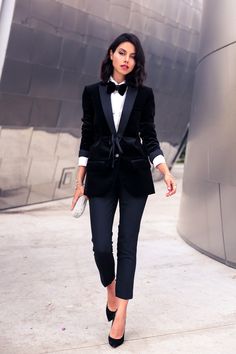 Outfit Blazer, Tuxedo Blazer, Eve Outfit, New Years Eve Outfits, Black Suit, Mode Inspiration