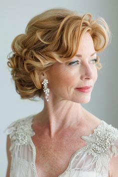 17 Simple & Stunning Hairstyles for the Mother of the Bride - NeedleStar French Chic Fashion, Bride Updo, Mom Hairstyles