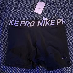 Brand New With Tags Shorts Nike Pro, Shorts Nike, Shorts Athletic, Nike Pros, Nike Shorts, Nike Black, Athletic Shorts, Women's Nike, Black Nikes