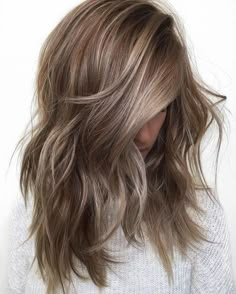 Brunette Ombre, Dark Blonde Hair Color, Dark Blonde Hair, Ombré Hair, Layered Haircut, Haircut And Color, Hair Color And Cut, Fall Hair Color, Short Hairstyle