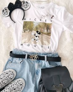 80s Disney Outfits, Cute Simple Disney Outfits, Disney Outfits For Summer, Trendy Disney Outfits Summer, Disney Birthday Outfit Women, Pixar Outfit Ideas, Disney Birthday Outfit, Disney Clothes For Women, Cute Disney Outfits For Women